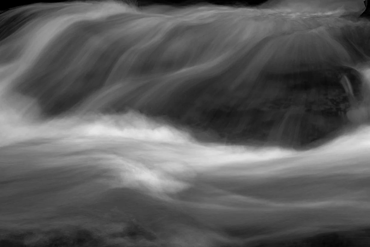 air moving image, like smoke