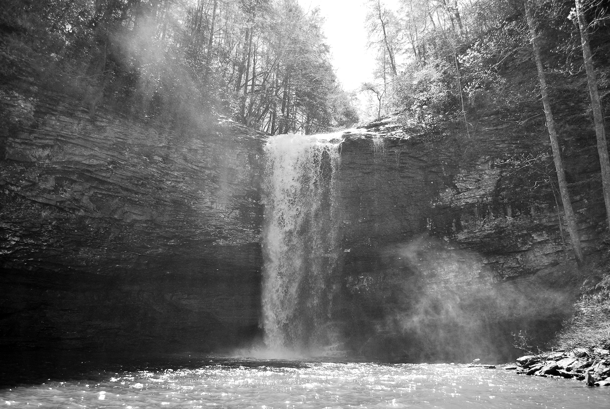 image of waterfall in cloudland canyon